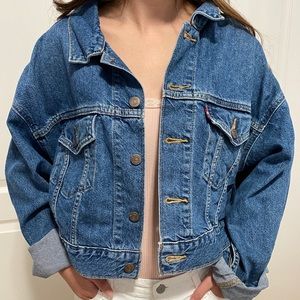 LEVI CROPPED JEAN JACKET